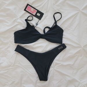 NWT black Blackbough bikini set